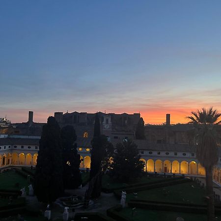 Camera X2 Con Splendida Vista Sulle Terme Di Diocleziano E Sul Chiostro Di Michelangelo روما المظهر الخارجي الصورة